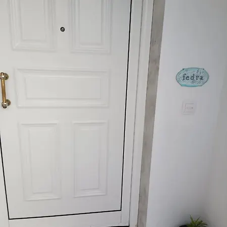 Apartman Fedra Néa Mihanióna